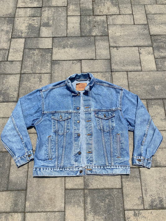 Levi stauss Vintage 90's Demin Trucker Jacket Medium Wash 70507 4890 Mens Large