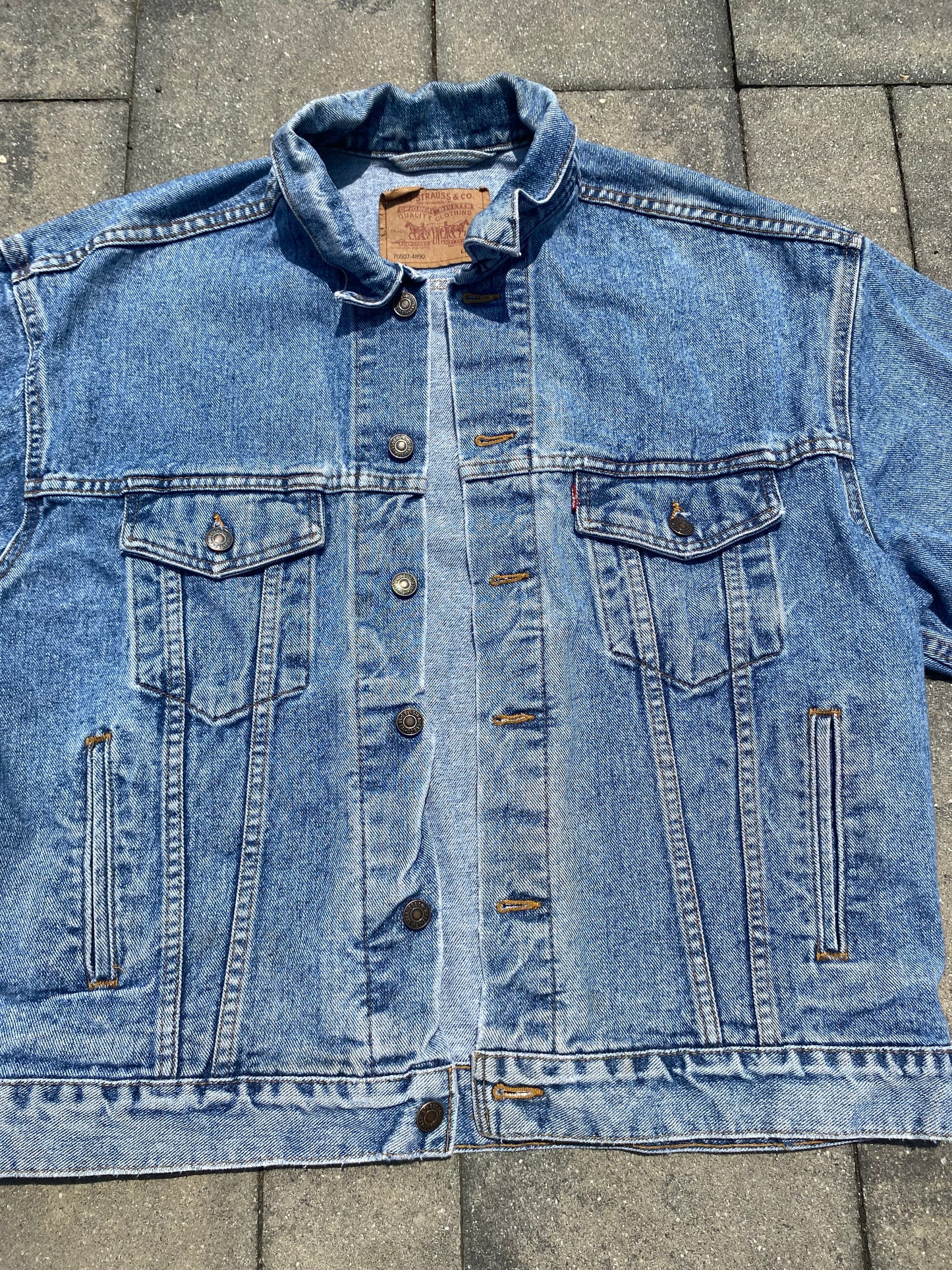 Levi stauss Vintage 90's Demin Trucker Jacket Medium Wash 70507 4890 Mens Large