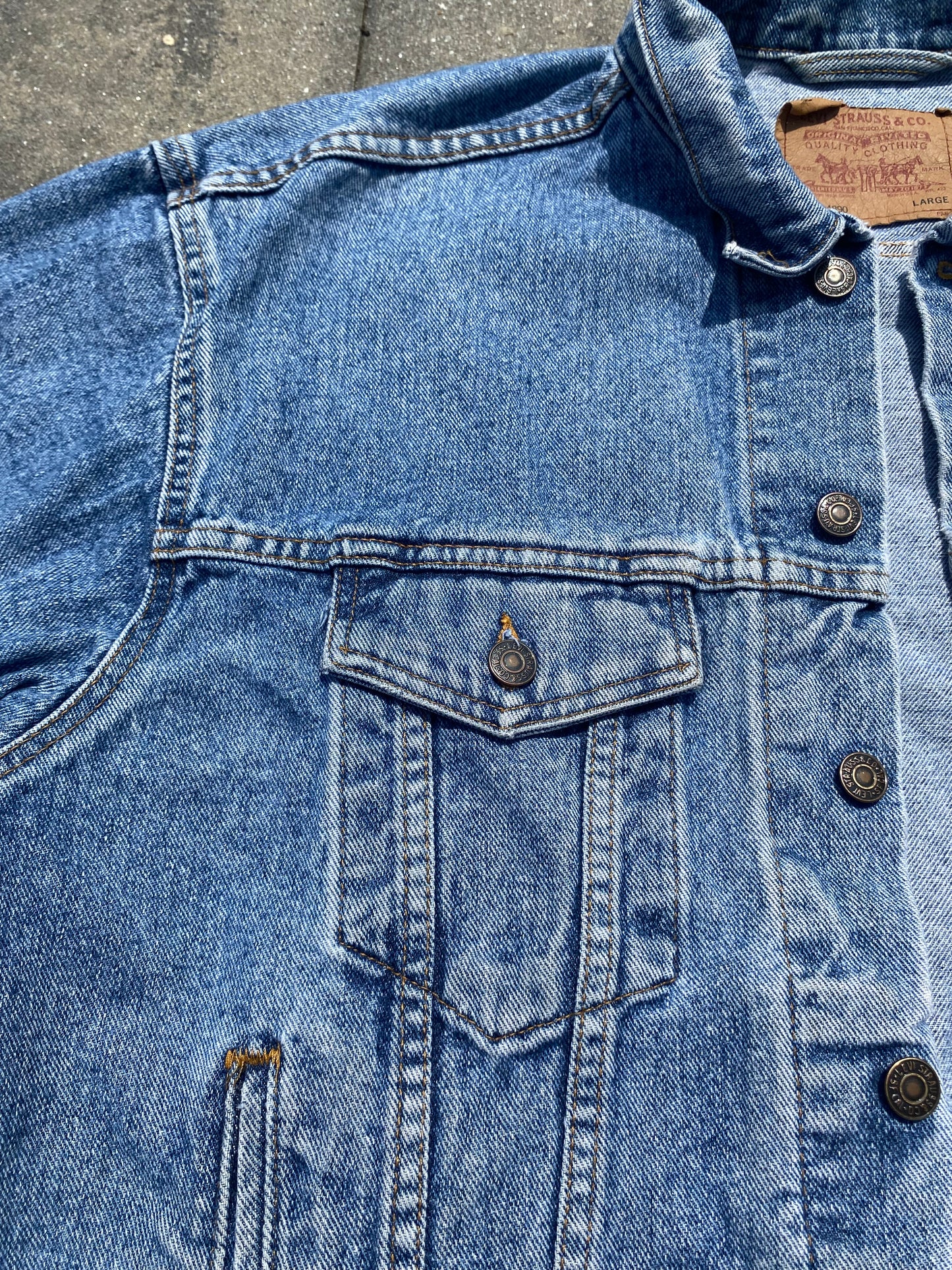 Levi stauss Vintage 90's Demin Trucker Jacket Medium Wash 70507 4890 Mens Large